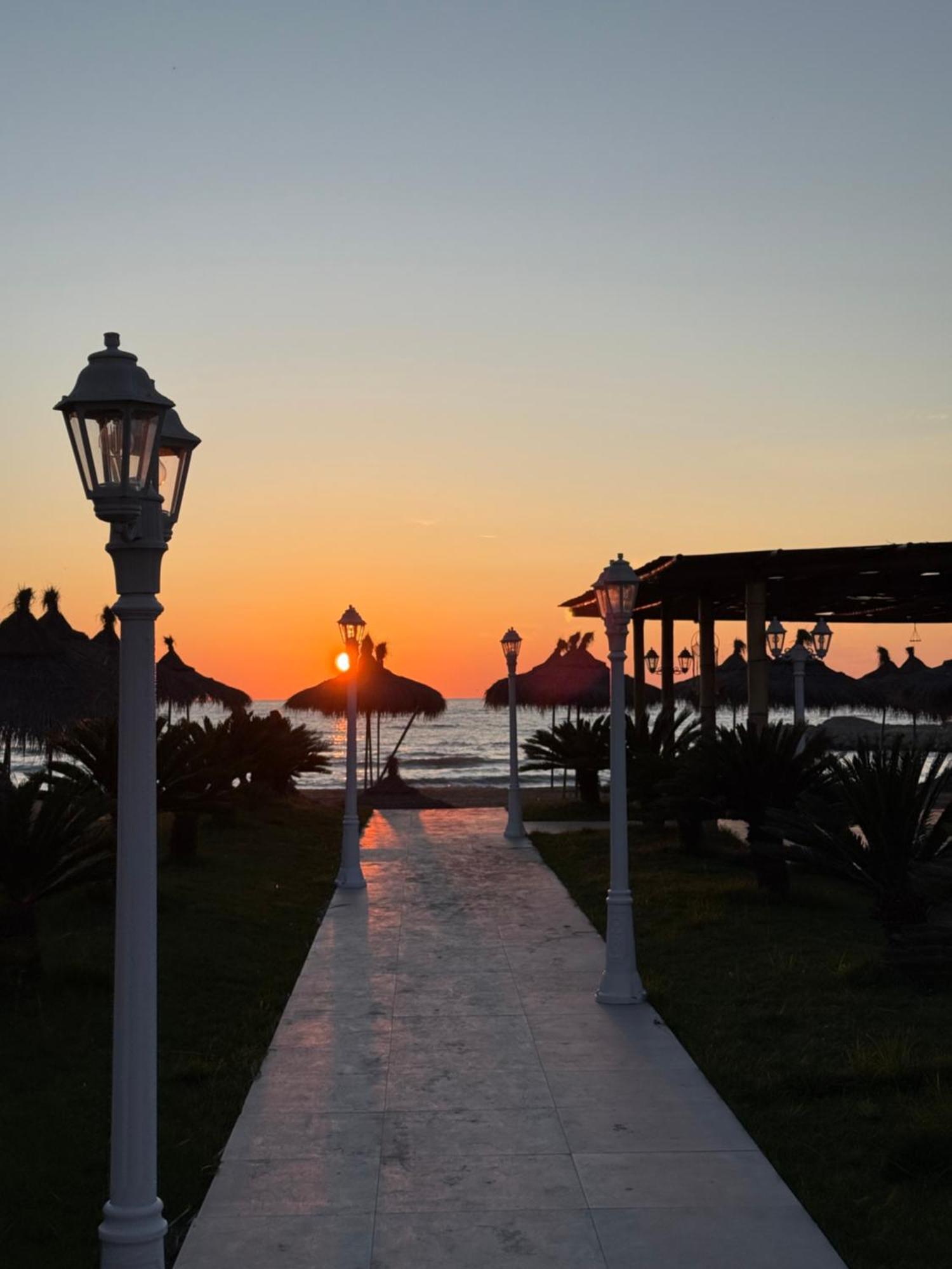 1Bedroom Holiday Apartment With Amazing View Golem,Durres Голем Экстерьер фото